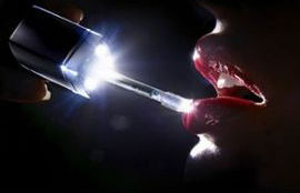 voulez-vous-labial-efecto-calor-frio-estimulante-chicle-4
