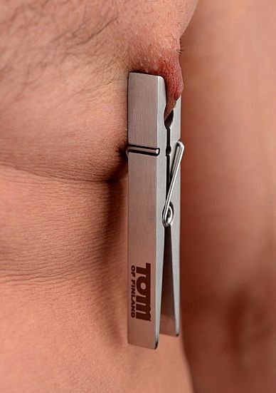 tom-of-finland--pinzas-pezones-metal-5
