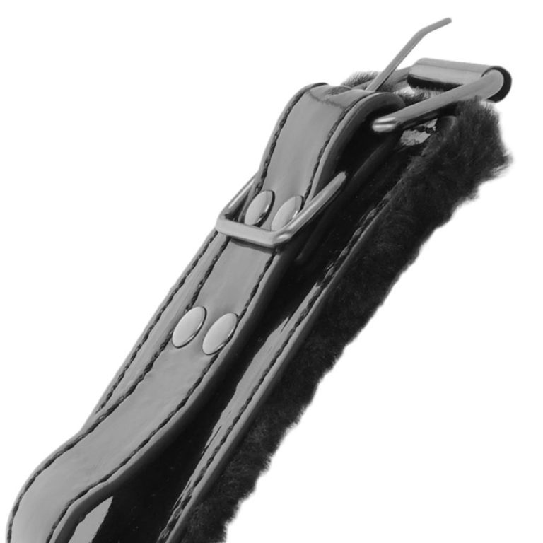 darkness--esposas-cuero-ajustables-pies-negro-2