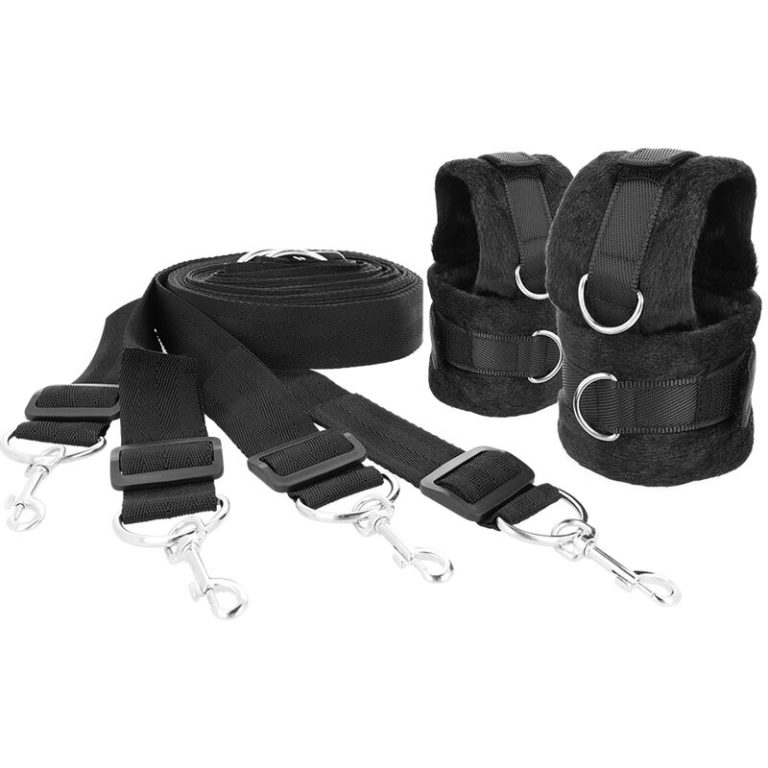 darkness-set-de-ataduras-para-la-cama-1