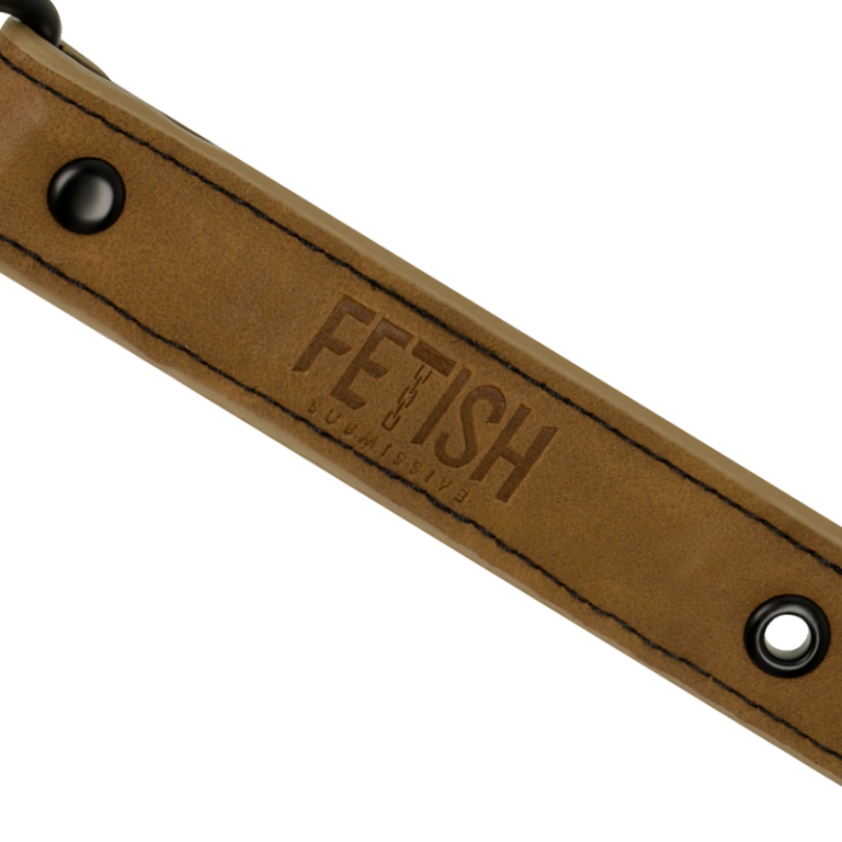 fetish-submissive-origen-mordaza-transpirable-2