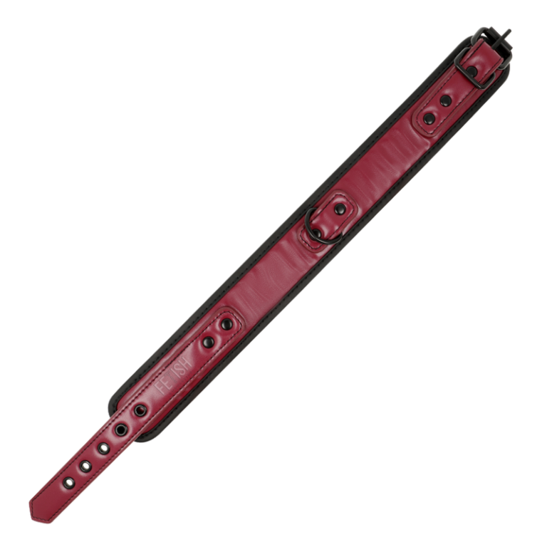 fetish-submissive-dark-room-collar-con-cadena-5