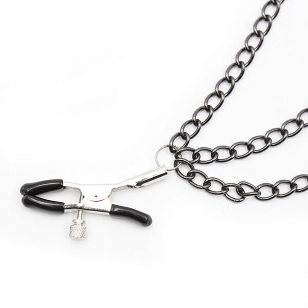 ohmama-fetish---pinzas-pezones-con-cadenas-negras-4