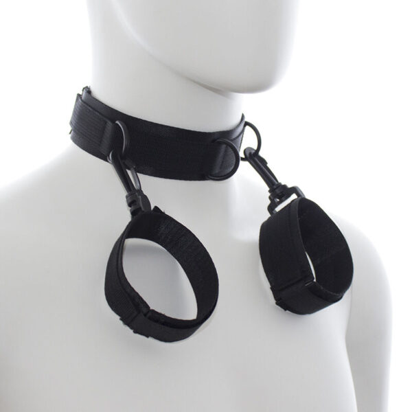 ohmama-fetish---esposas-y-collar-de-nylon-1