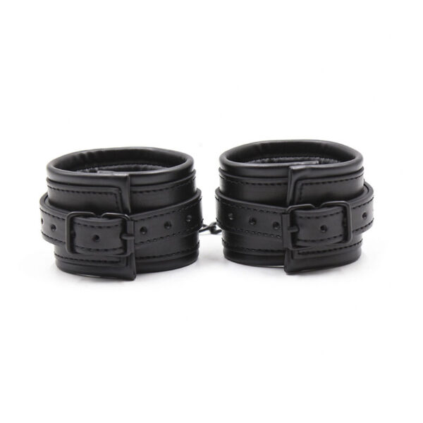 ohmama-fetish---restricciones-para-las-muÑecas-2
