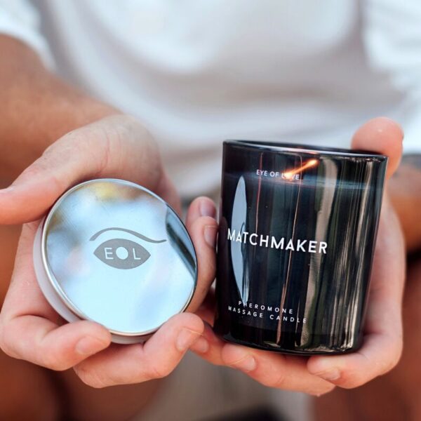 eye-of-love---matchmaker-black-diamond-vela-de-masaje-para-Él-150-ml-3