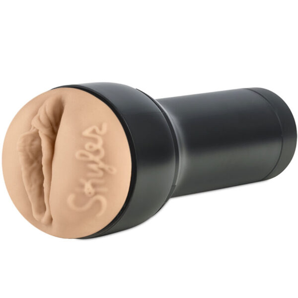 kiiroo---feel-skyler-lo-stars-collection-strokers-powerblow-compatible-1