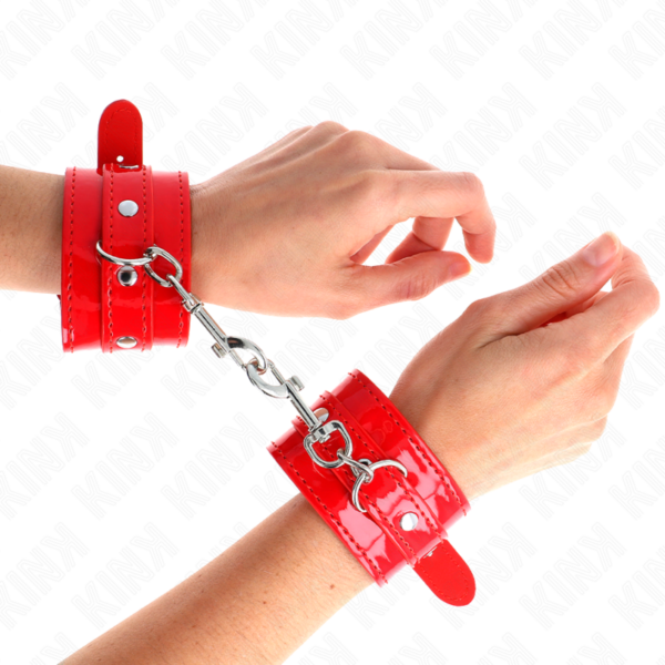 kink---muÑequeras-con-tachuelas-rojo-ajustable-23-33-cm-3