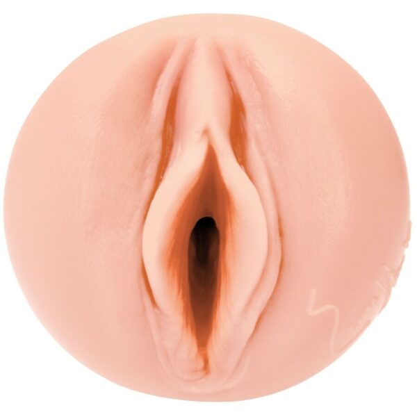 fleshlight---emma-hix-vagina-2
